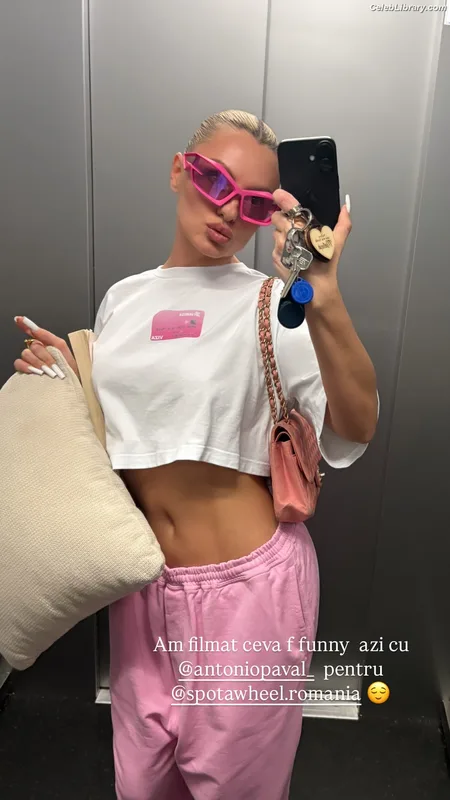 Alexandra Stan photo 17 of 1532