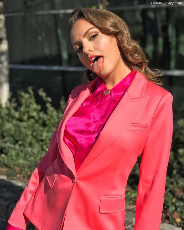 Alexandra Stan photo 21 of 1532