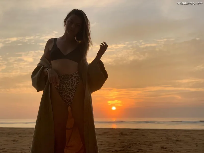 Alexandra Stan photo 21 of 1532