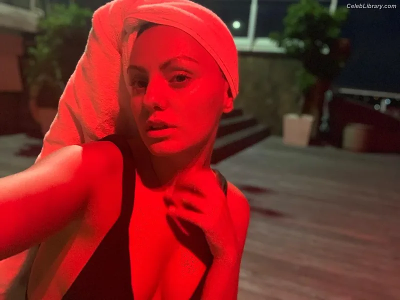 Alexandra Stan photo 21 of 1532