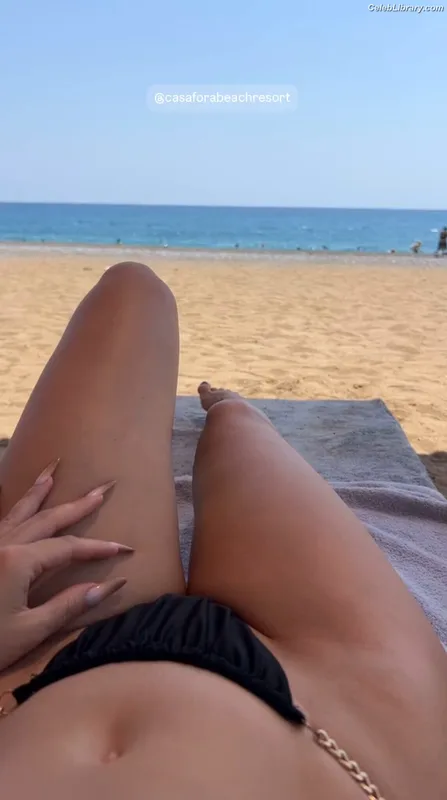 Alexandra Stan photo 3 of 1532