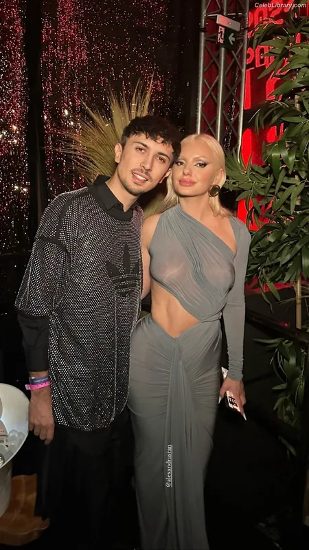 Alexandra Stan photo 10 of 1532