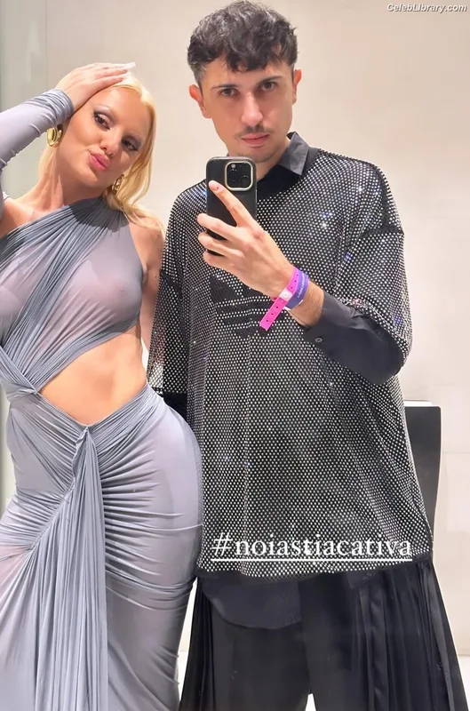 Alexandra Stan photo 19 of 1532