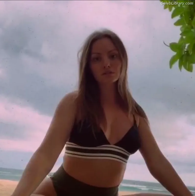 Alexandra Stan photo 19 of 1532