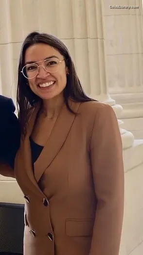 Alexandria Ocasio-Cortez AOC photo 7 of 614