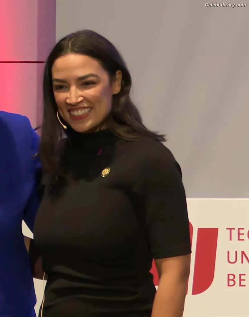 Alexandria Ocasio-Cortez AOC photo 12 of 614
