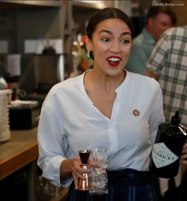 Alexandria Ocasio-Cortez AOC photo 10 of 614