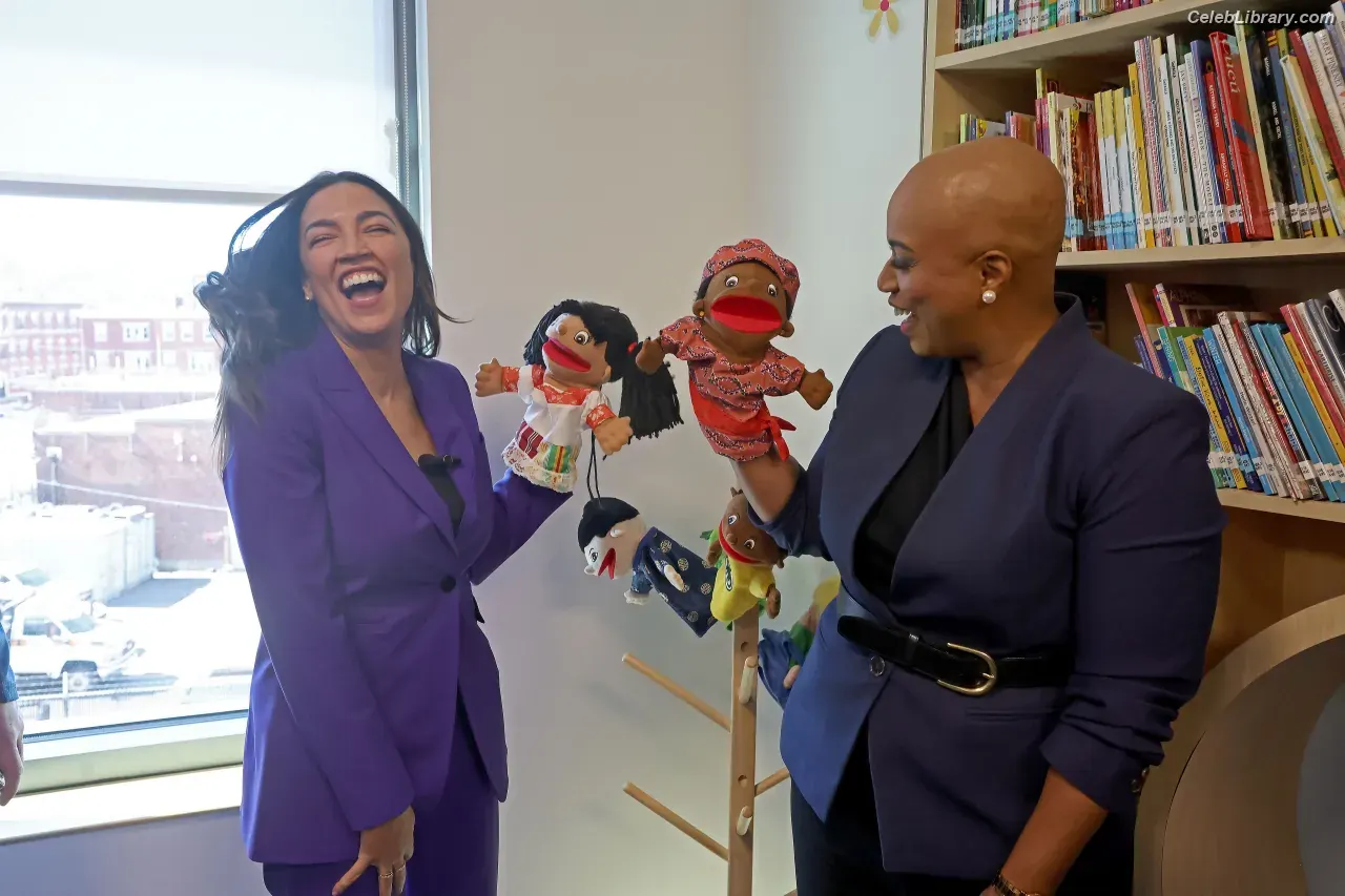 Alexandria Ocasio-Cortez AOC photo 16 of 614