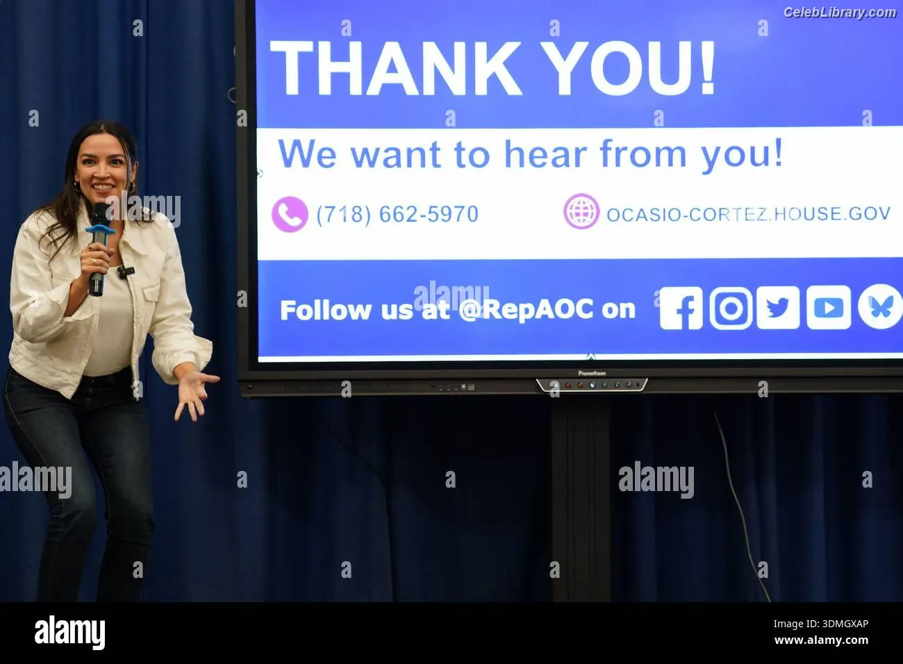 Alexandria Ocasio-Cortez AOC photo 13 of 614