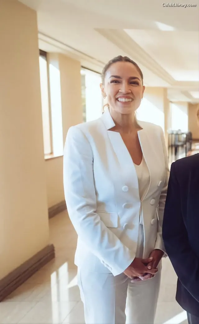 Alexandria Ocasio-Cortez AOC photo 5 of 614