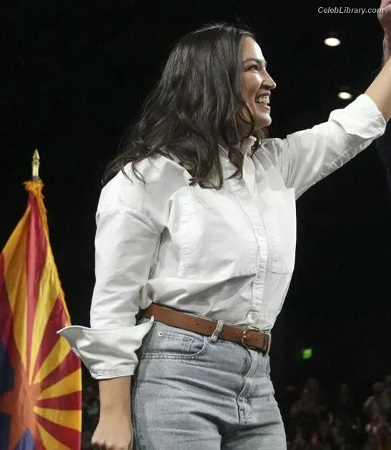 Alexandria Ocasio-Cortez AOC photo 9 of 884
