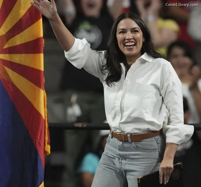 Alexandria Ocasio-Cortez AOC photo 10 of 884