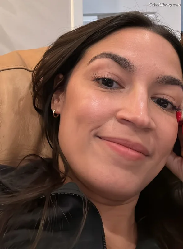 Alexandria Ocasio-Cortez AOC photo 8 of 884