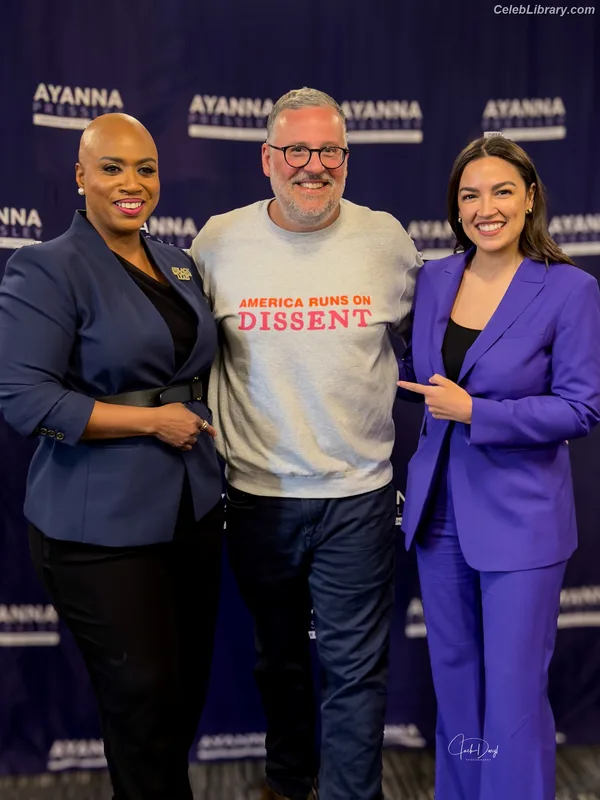 Alexandria Ocasio-Cortez AOC photo 6 of 884