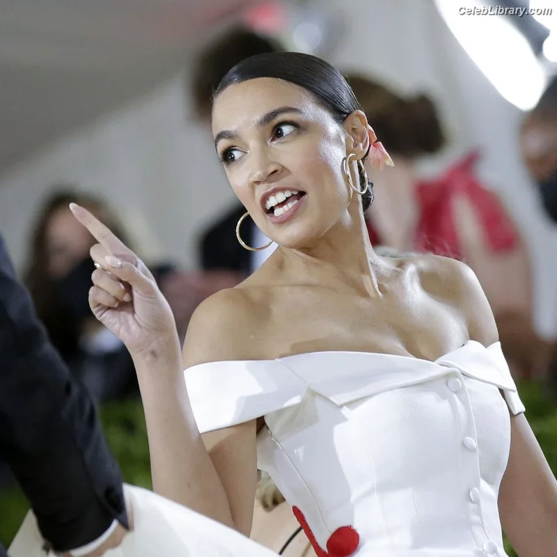 Alexandria Ocasio-Cortez AOC photo 8 of 884