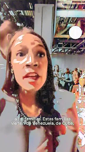 Alexandria Ocasio-Cortez AOC photo 7 of 884