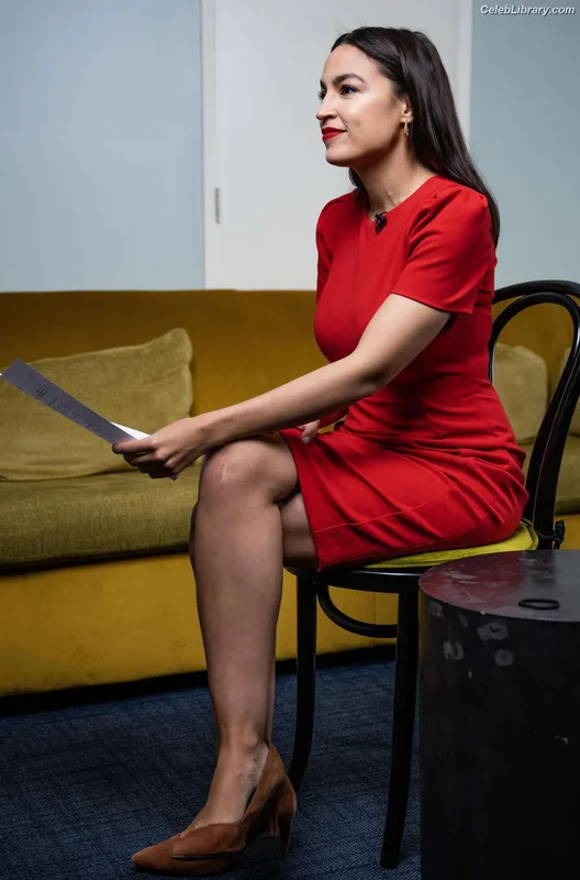 Alexandria Ocasio-Cortez AOC photo 13 of 884