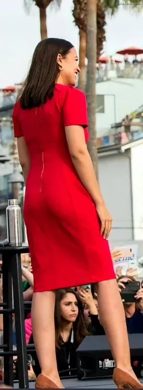 Alexandria Ocasio-Cortez AOC photo 7 of 884