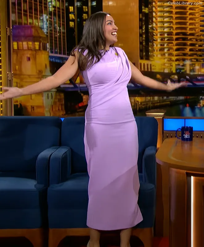 Alexandria Ocasio-Cortez AOC photo 10 of 884