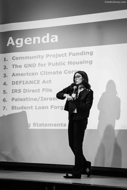 Alexandria Ocasio-Cortez AOC photo 14 of 884