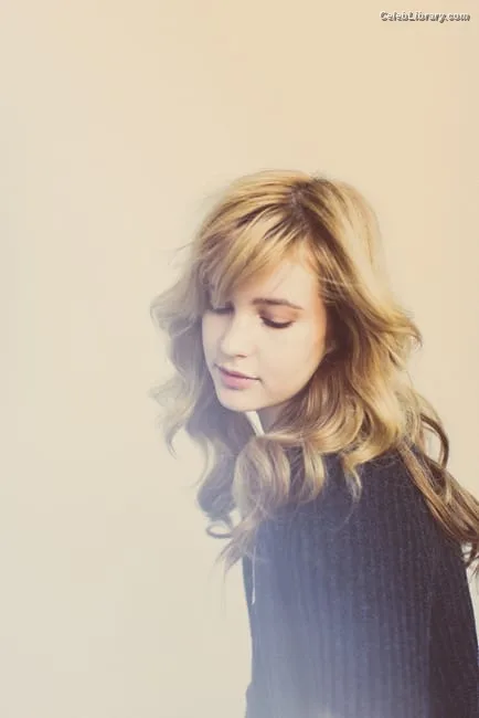 Alexia Fast photo 23 of 60