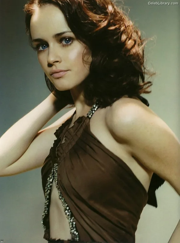 Alexis Bledel photo 1 of 37