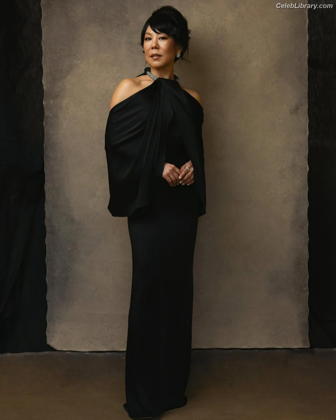 Ali Ahn photo 8 of 60
