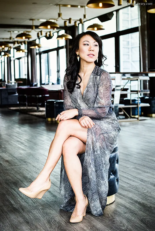 Ali Ahn photo 8 of 61