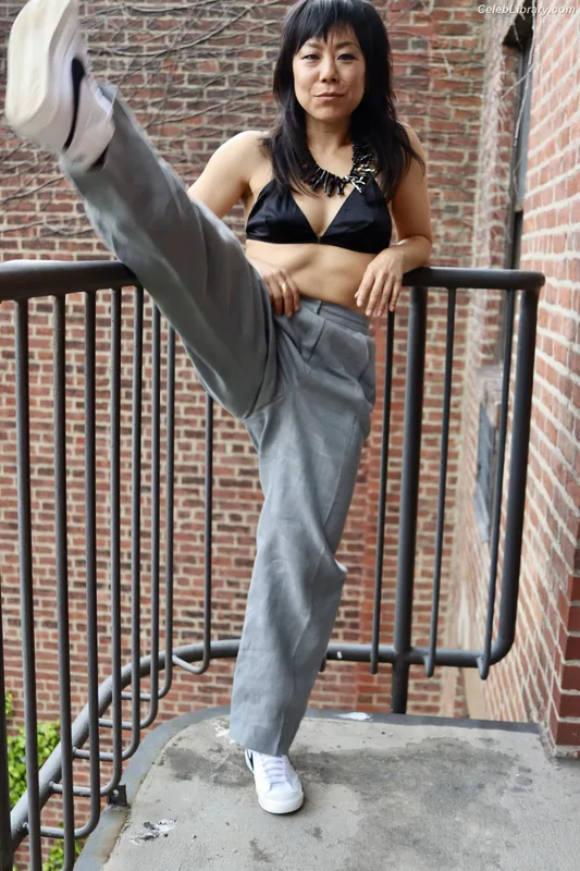 Ali Ahn photo 1 of 61