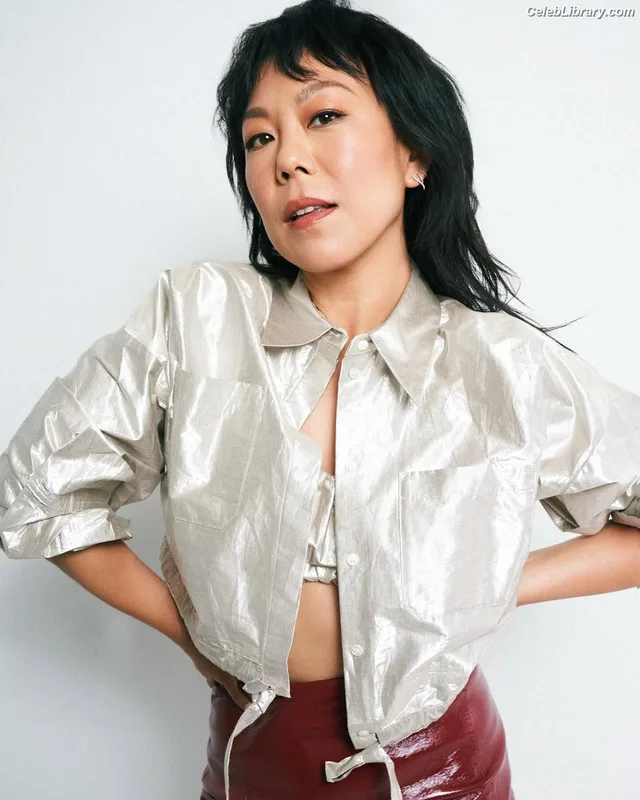 Ali Ahn photo 9 of 61