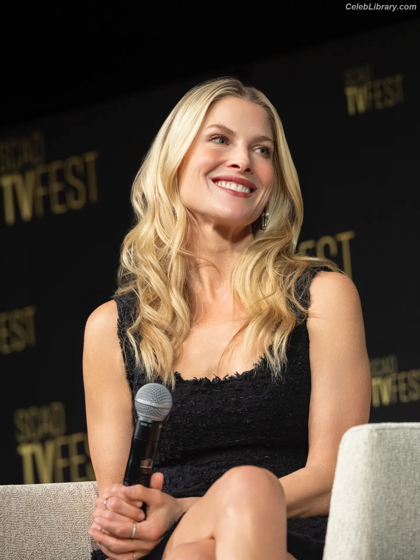 Ali larter photo 1 of 535