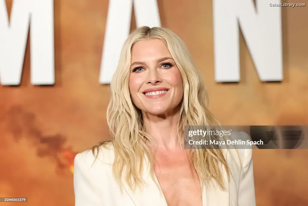 Ali larter photo 10 of 535