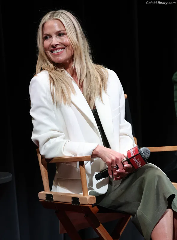 Ali larter photo 4 of 568