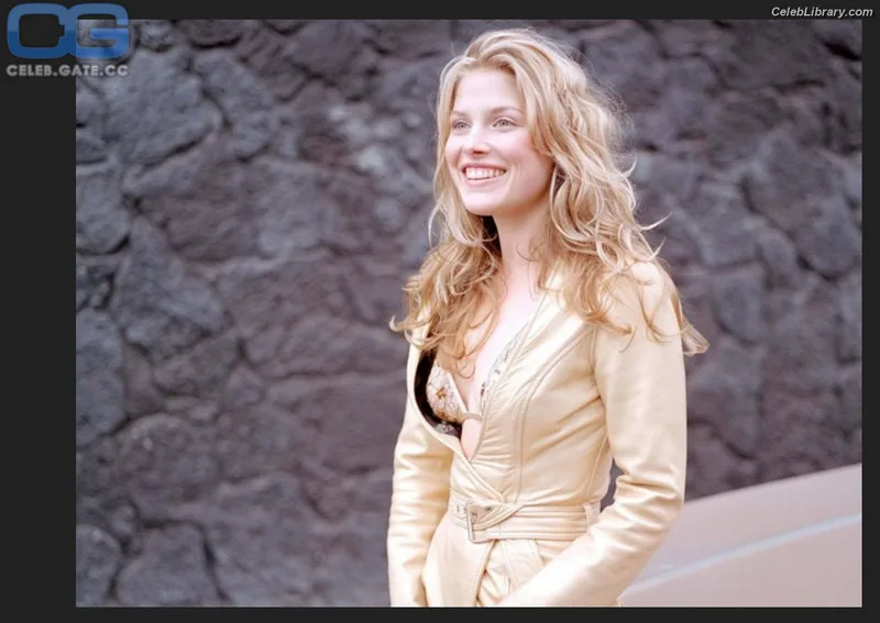 Ali larter photo 2 of 568