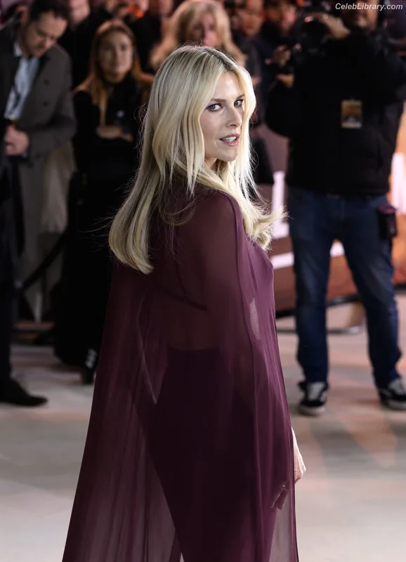 Ali larter photo 18 of 568