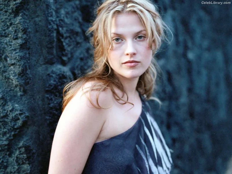 Ali larter photo 18 of 568