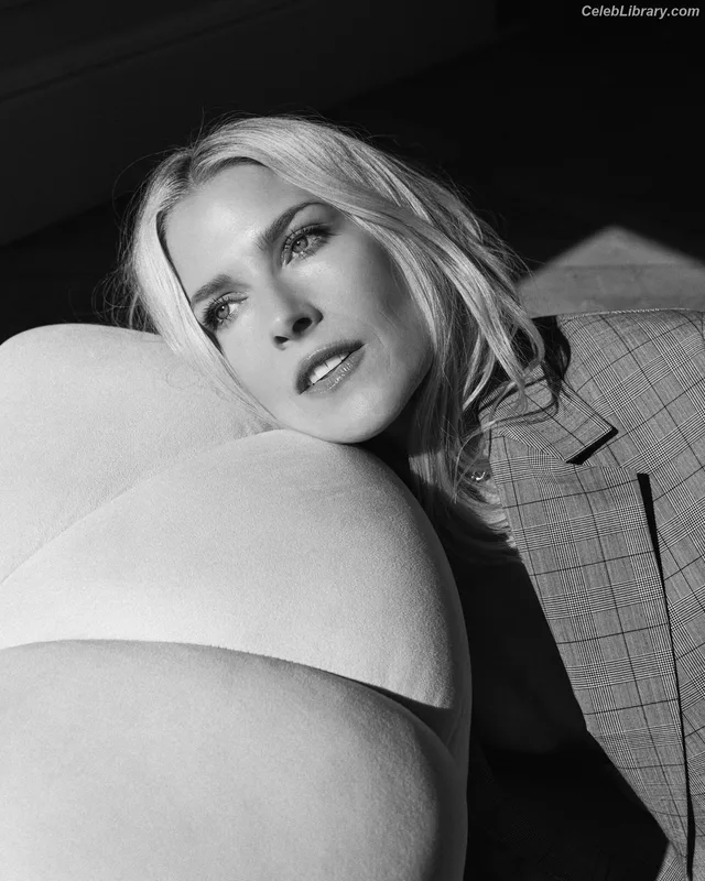 Ali larter photo 2 of 568