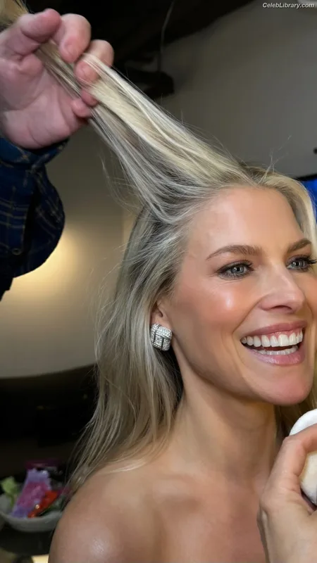 Ali larter photo 24 of 568
