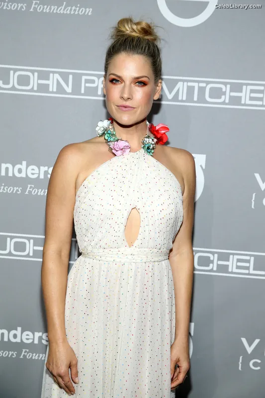 Ali larter photo 13 of 568