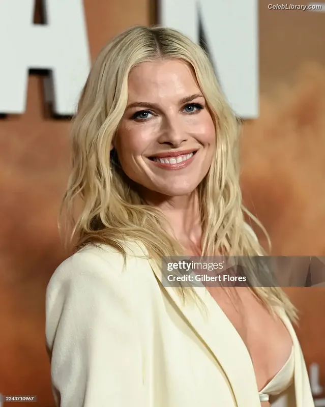 Ali larter photo 20 of 568