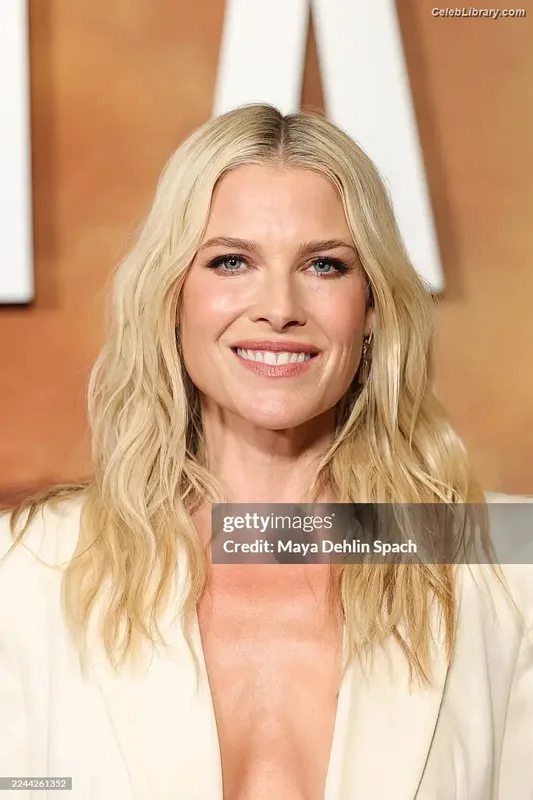 Ali larter photo 7 of 568