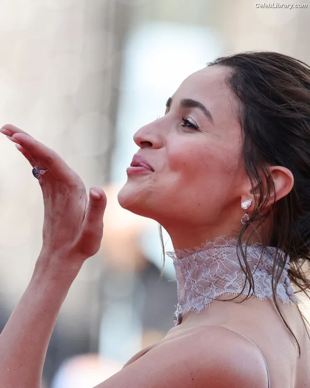 Alia Bhatt photo 12 of 167