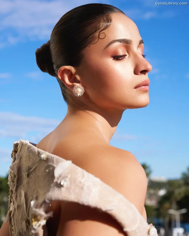 Alia Bhatt photo 7 of 167