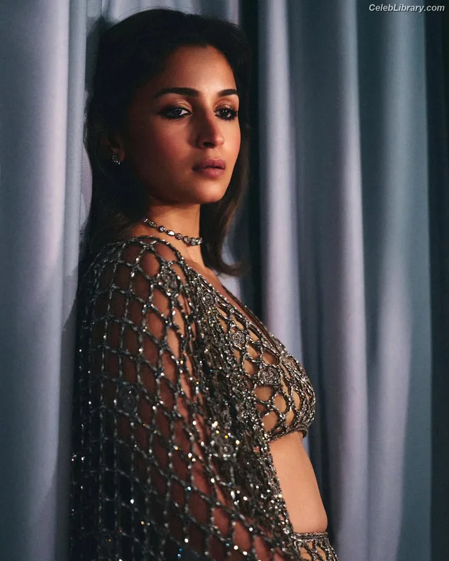Alia Bhatt photo 10 of 167
