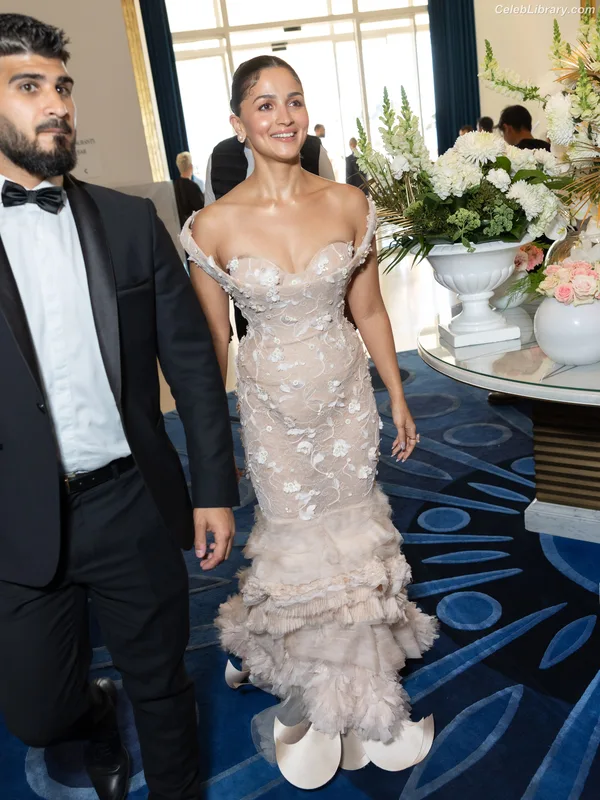 Alia Bhatt photo 10 of 167