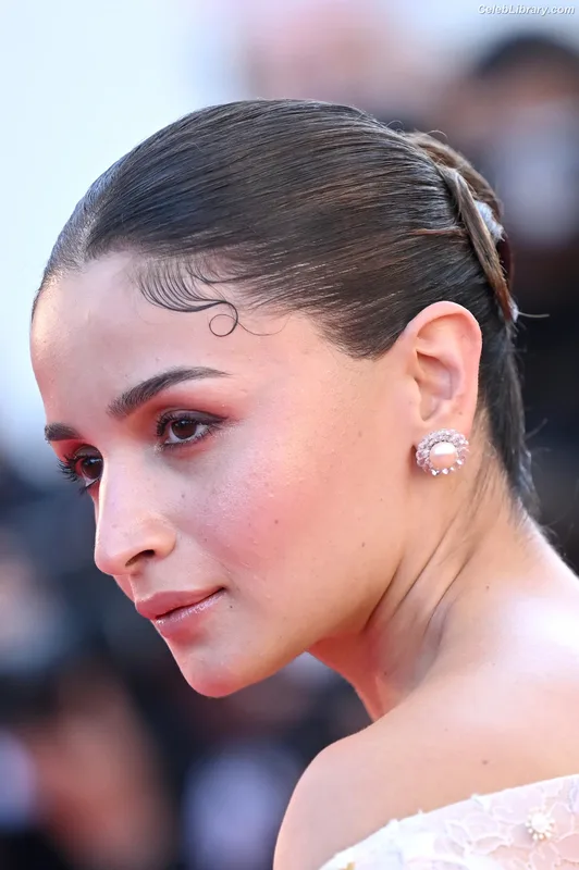 Alia Bhatt photo 12 of 167