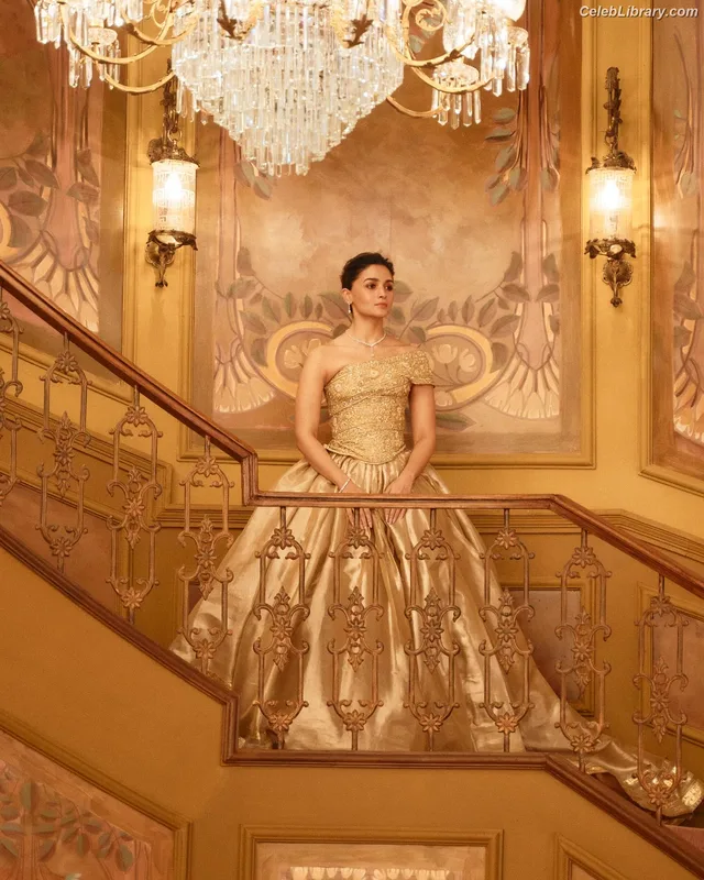 Alia Bhatt photo 8 of 167