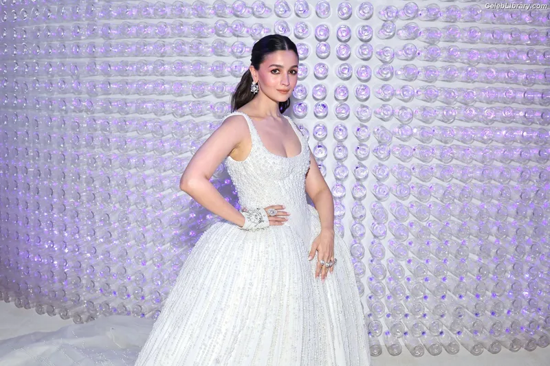 Alia Bhatt photo 18 of 167