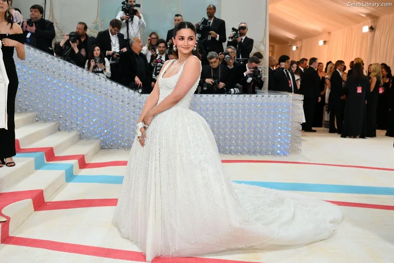 Alia Bhatt photo 20 of 167