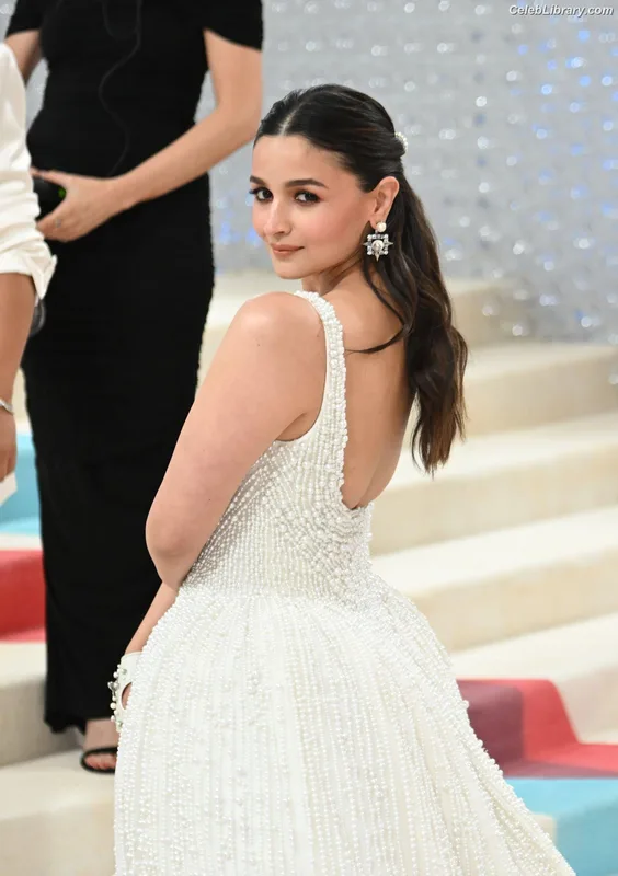 Alia Bhatt photo 12 of 167